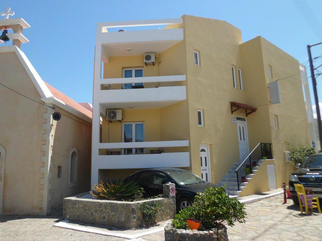 To Kyma Apartment Sitia  Bagian luar foto