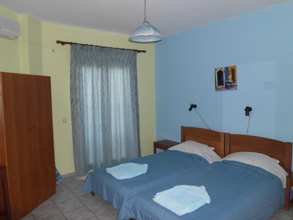 To Kyma Apartment Sitia  Bagian luar foto