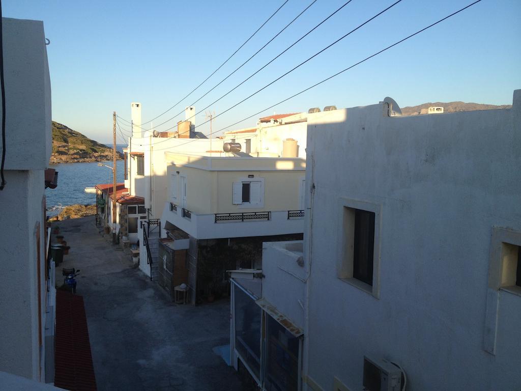 To Kyma Apartment Sitia  Bagian luar foto