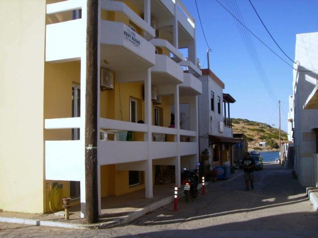 To Kyma Apartment Sitia  Bagian luar foto